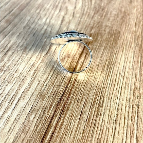 Howling Wolf Cameo Adjustable Rings, Silver and Bronze Colour, Handmade, NWT - Picture 4 of 4